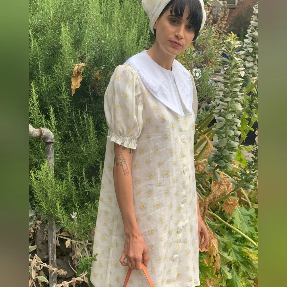 Sleeper Marie 100% linen daisy print mini dress, small - Picture 7 of 15